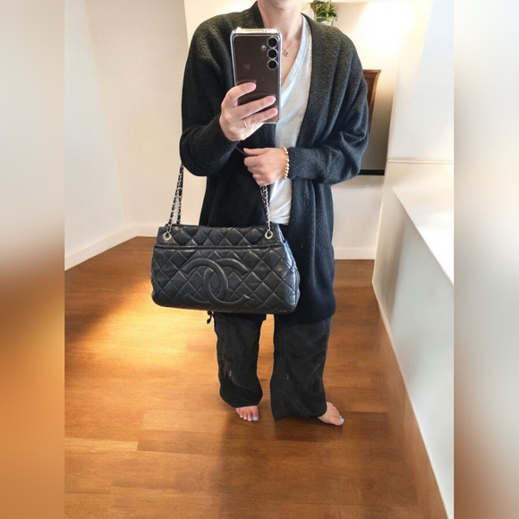 Chanel Caviar CC Soft Timeless Tote SHW - Picture 16 of 16